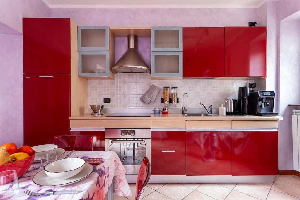 Alex Haus Lägenhet Somma Lombardo Exteriör bild